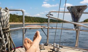Essential Boating Gear Every Beginner Should Own
