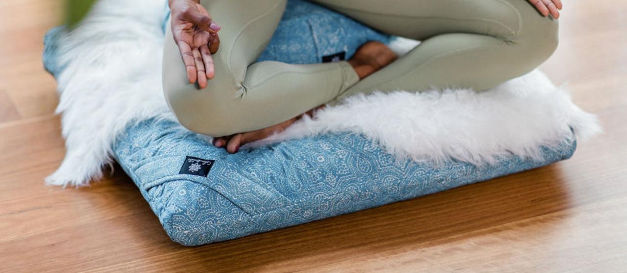 Maximize Comfort: How To Sit On A Meditation Cushion How to Choose the Right Meditation Cushion