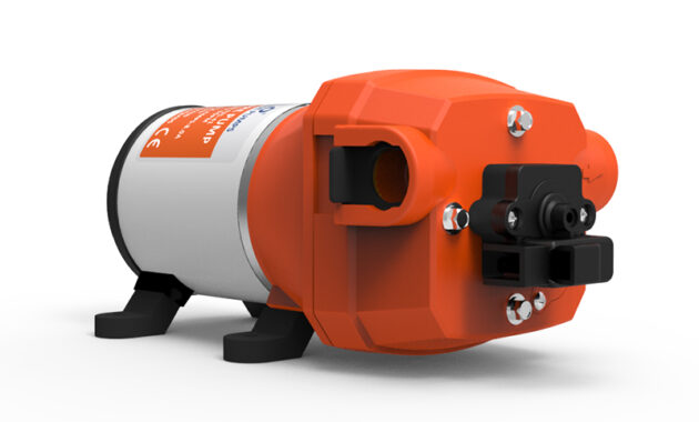Best Portable Water Pumps for Boaters