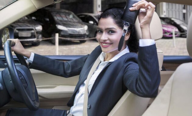 Should You Buy a Car Online or Visit a Dealership?