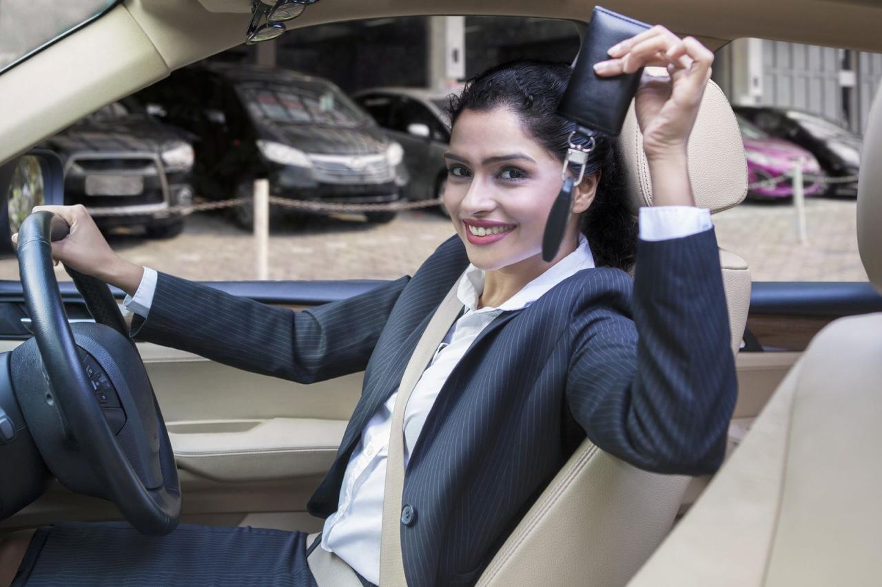Tips before buying a car from a dealership – CarZ World Should You Buy a Car Online or Visit a Dealership?