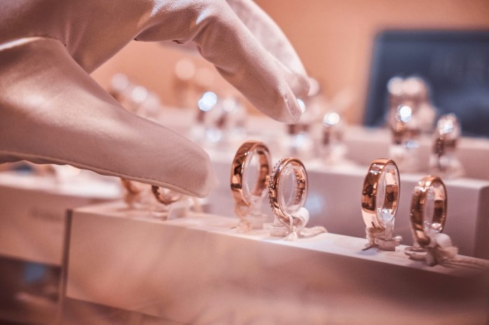 How You can avoid purchasing fake jewelry - Broke But Flawless How to Avoid Counterfeit Jewelry Online